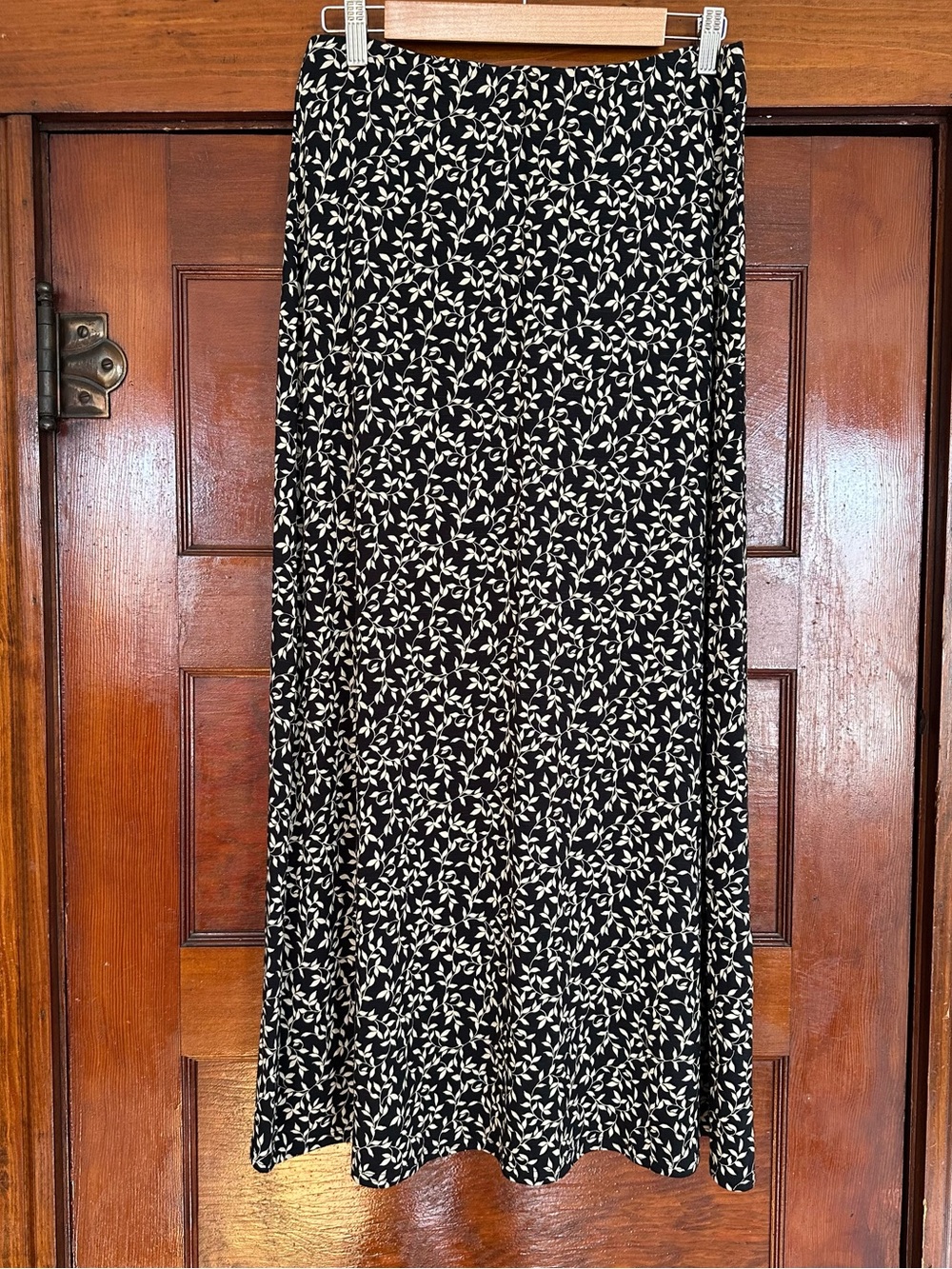 J. Jill Black Beige Leaf Print A-Line Maxi Skirt Size XS Boho Fairy Whimsigoth